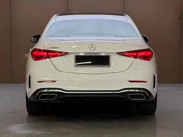 Mercedes-Benz C-Class — Фото автомобиля 18