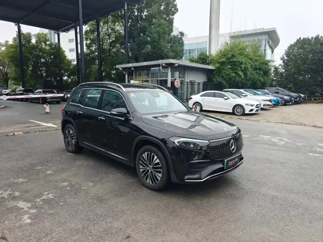 Mercedes-Benz EQB — Фото автомобиля 3