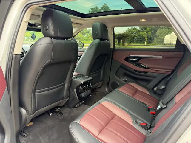 Land Rover Range Rover Evoque — Фото автомобиля 12