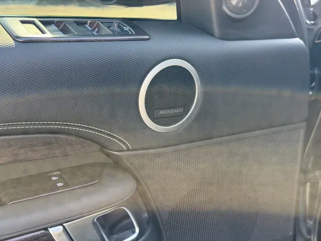 Land Rover Discovery — Фото автомобиля 13