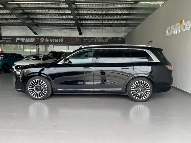 AITO Wenjie AITO M9 2024 Extended Range Ultra 42kWh 6-Seater — Фото автомобиля 7