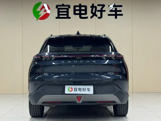 Arcfox Alpha T5 — Фото автомобиля 6