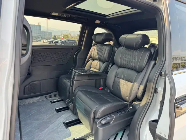 Honda Elysion — Фото автомобиля 20
