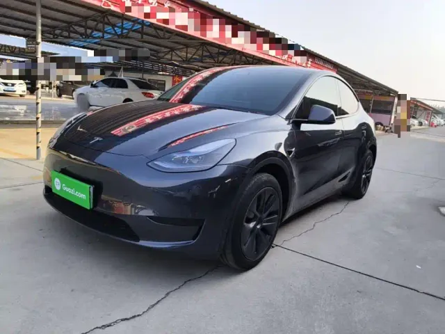 Фотография автомобиля — Tesla Model Y