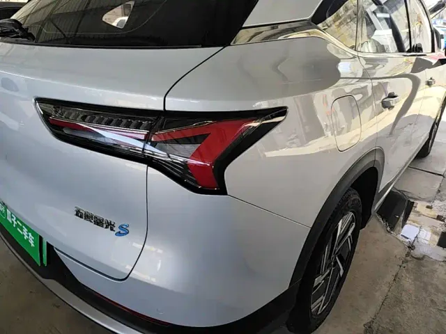 Wuling Starlight S — Фото автомобиля 7