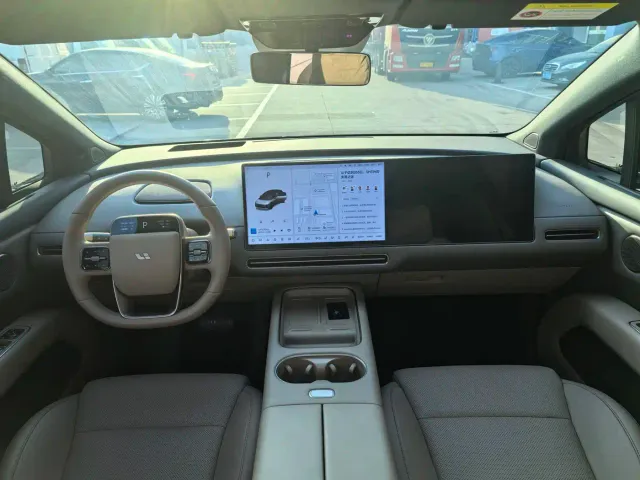 Li Auto i6 — Фото автомобиля 6