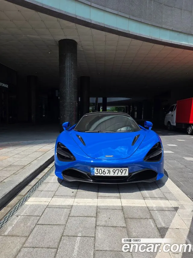 McLaren 720S — Фото автомобиля 17