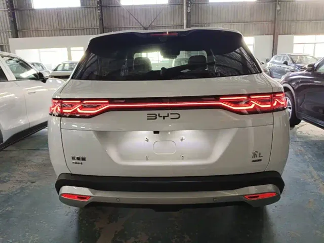 BYD Song L DM-i — Фото автомобиля 5