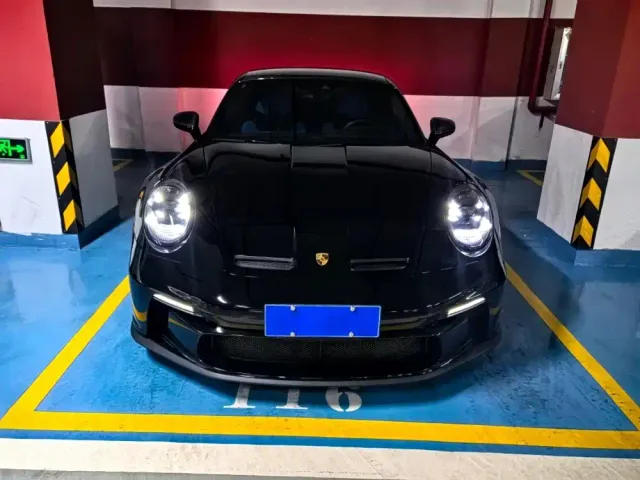 Porsche 911 — Фото автомобиля 2