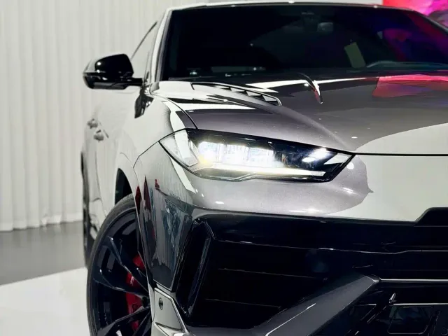 Lamborghini Urus — Фото автомобиля 13