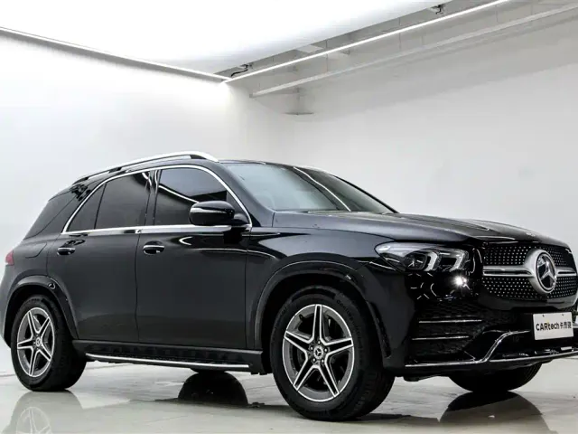 Mercedes-Benz GLE-Class — Фото автомобиля 3