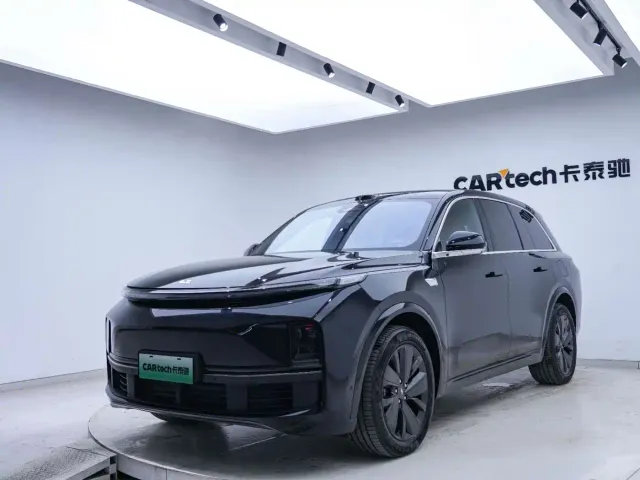 Li Auto L8 — Фото автомобиля 8