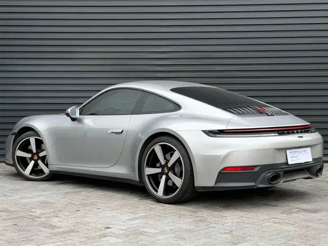 Porsche 911 — Фото автомобиля 4