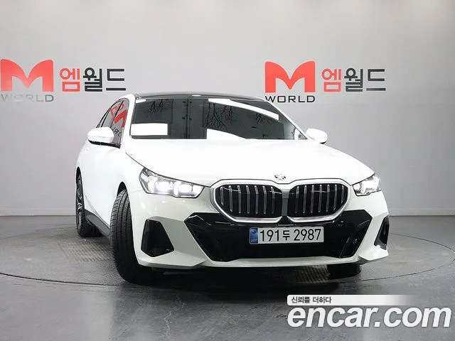 BMW 5 Series G60 — Фото автомобиля 2