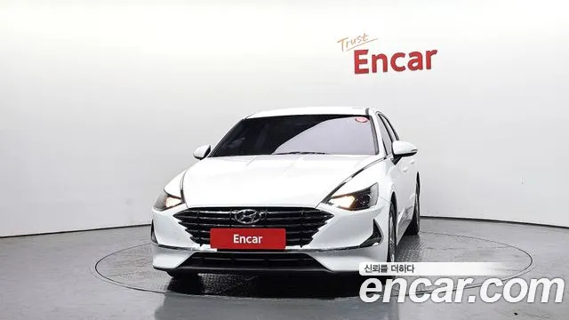 Hyundai Sonata Sonata (DN8) 2.0 LPG(Для проката) — Фото автомобиля 3