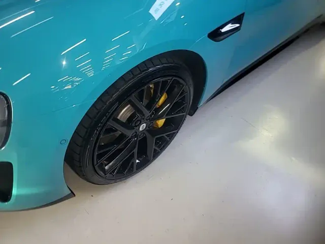 Xiaomi SU7 — Фото автомобиля 22
