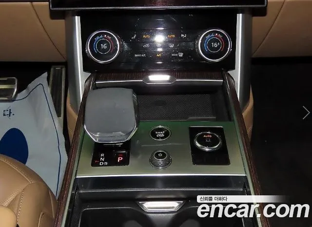 Land Rover Range Rover — Фото автомобиля 12