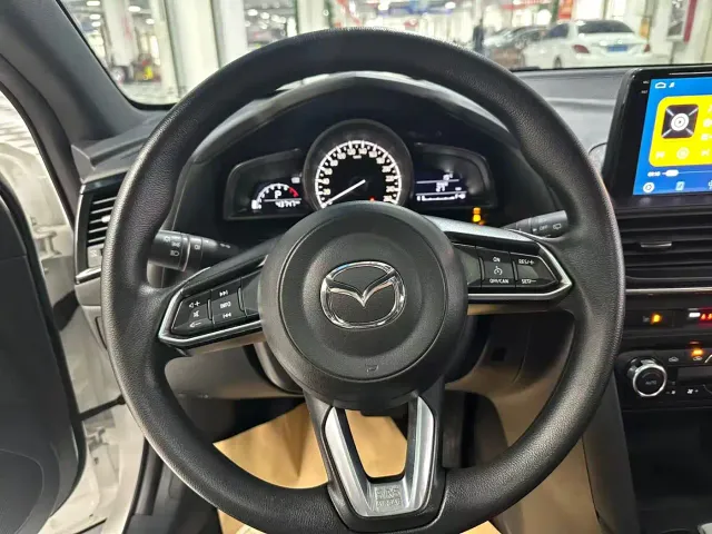 Mazda CX-4 — Фото автомобиля 13