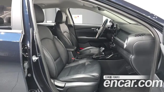 Kia K3 Новый K3 2 поколение — Фото автомобиля 11
