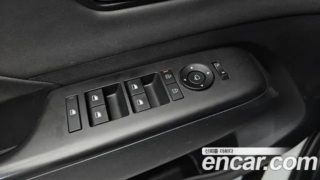 Hyundai Kona — Фото автомобиля 28
