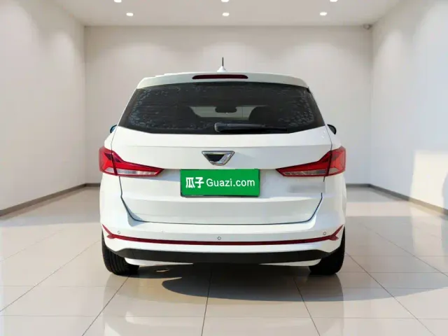 Jetta VS7 — Фото автомобиля 3