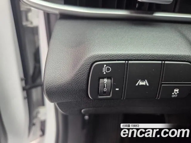 Hyundai Avante — Фото автомобиля 10