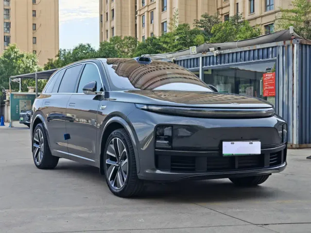 Li Auto L7 — Фото автомобиля 3