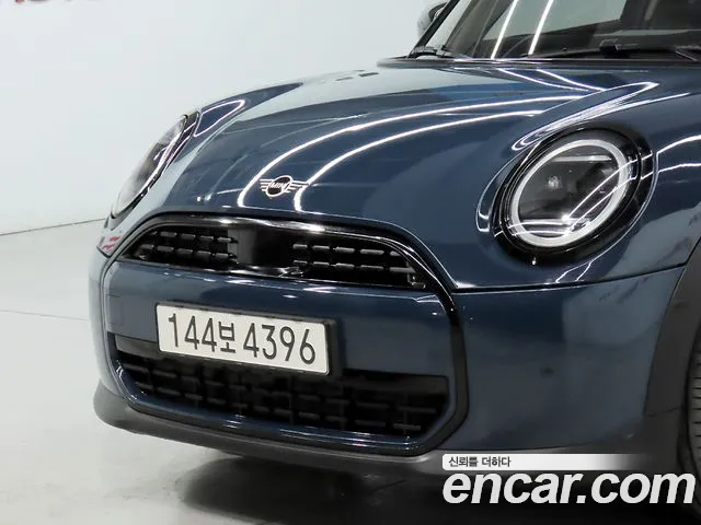 MINI Cooper 4th Gen — Фото автомобиля 16
