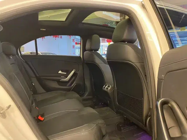 Mercedes-Benz A-Class — Фото автомобиля 14