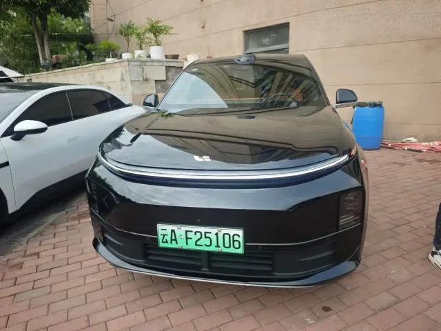Фотография автомобиля — Li Auto L6