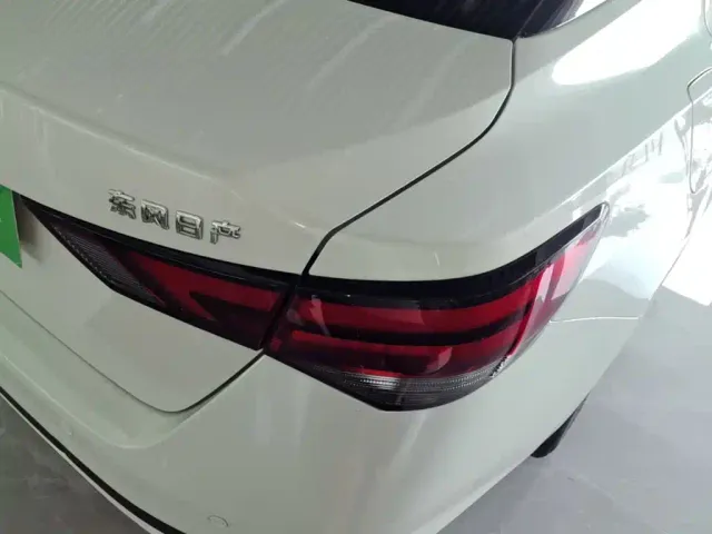 Nissan Sylphy — Фото автомобиля 7