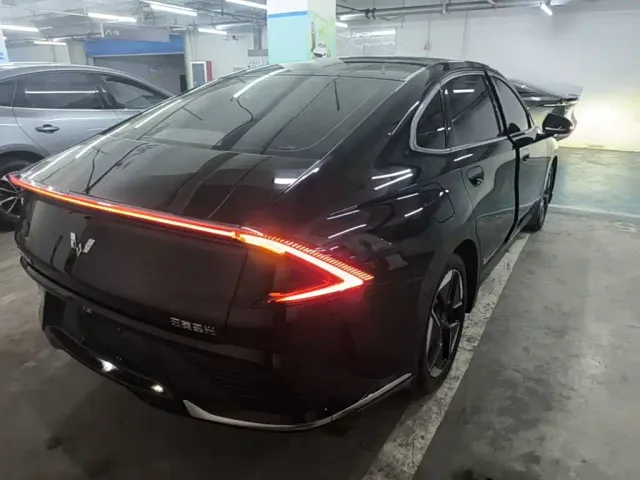 Wuling Starlight — Фото автомобиля 6