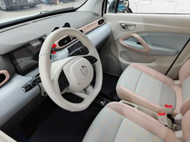 Leapmotor T03 — Фото автомобиля 4