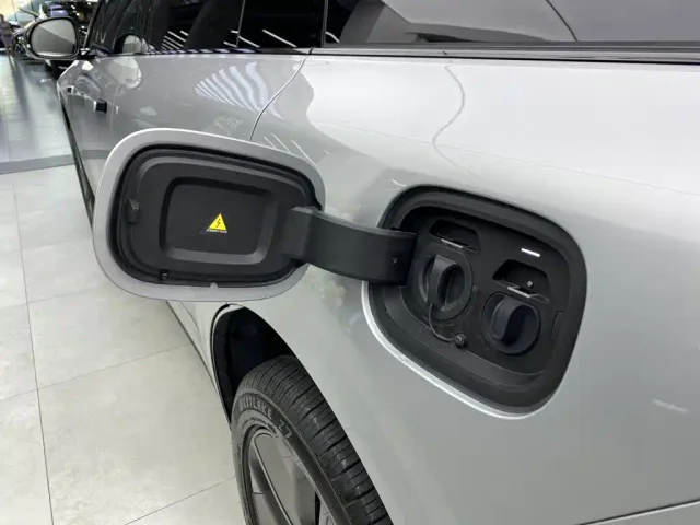 Li Auto i6 — Фото автомобиля 6