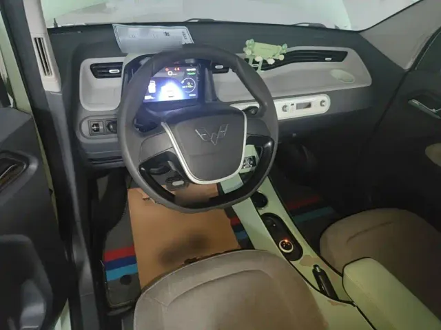 Wuling Hongguang Mini EV — Фото автомобиля 9