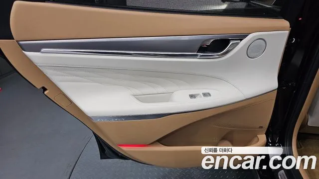 Hyundai Grandeur — Фото автомобиля 23