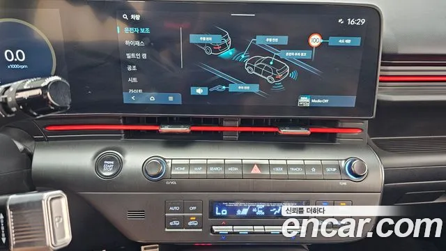 Hyundai Kona SX2 — Фото автомобиля 14