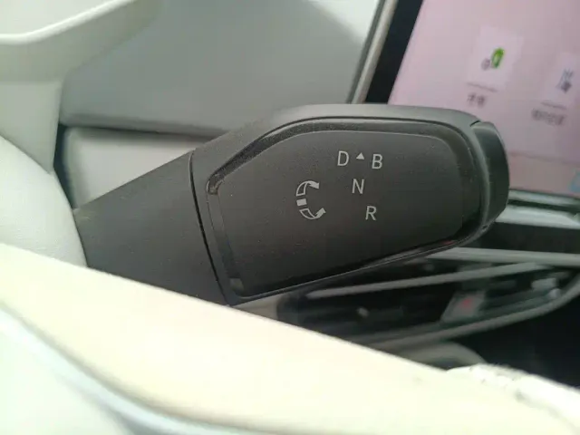 Volkswagen Volkswagen ID.3 2025 Facelift Smart Outstanding Edition — Фото автомобиля 10