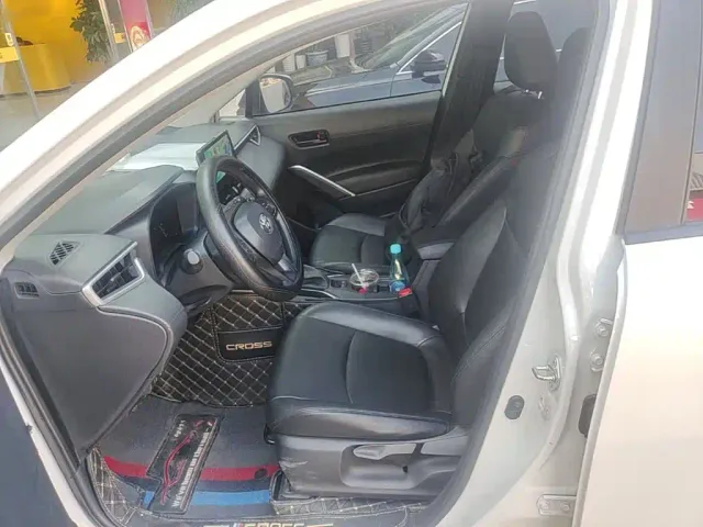 Toyota Corolla Cross — Фото автомобиля 14