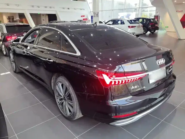 Audi A6L — Фото автомобиля 4