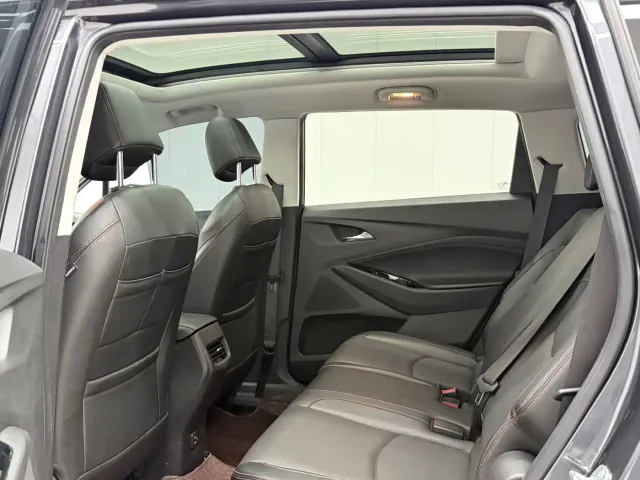 Chevrolet Orlando — Фото автомобиля 17