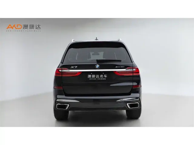 BMW X7 — Фото автомобиля 4