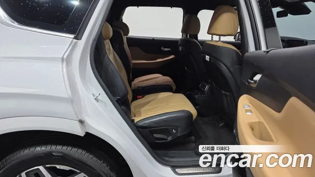 Hyundai Santafe — Фото автомобиля 10