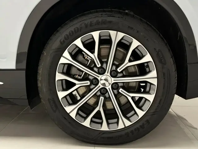 Nio EC6 — Фото автомобиля 18