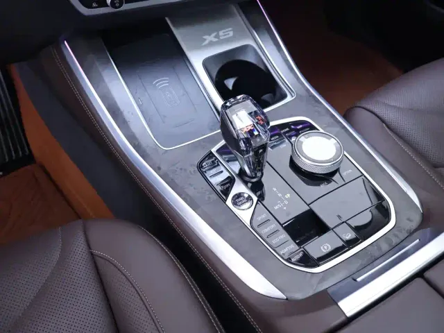 BMW X5 — Фото автомобиля 12