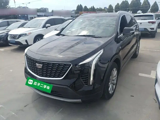 Фотография автомобиля — Cadillac XT4