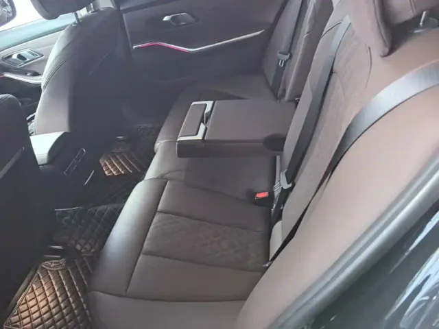 BMW 3 Series — Фото автомобиля 16