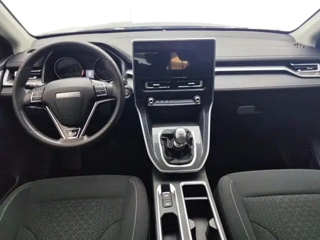 Haval M6 — Фото автомобиля 12