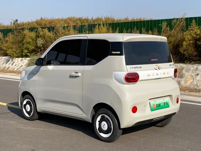Wuling Hongguang Mini EV — Фото автомобиля 6