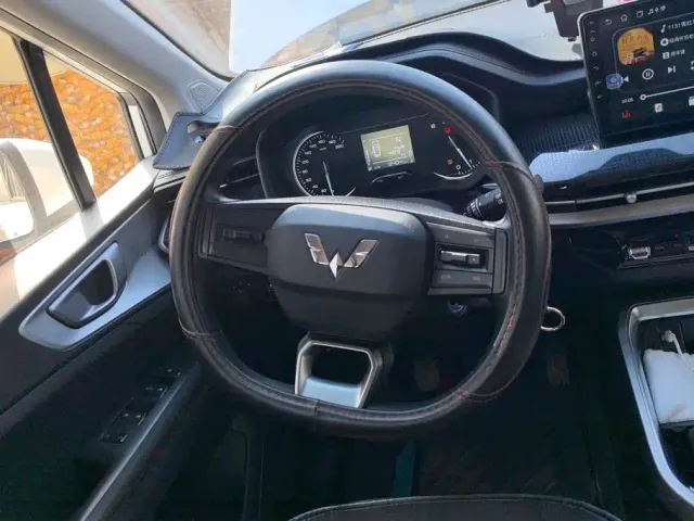 Wuling Jiachen — Фото автомобиля 15